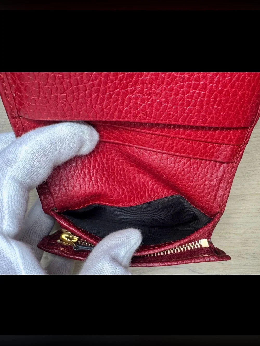 Gucci Red Pebbled Leather Card Holder with Gold Double G Hardware
